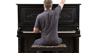 The King Of Kong Moonlights As The King Of Song